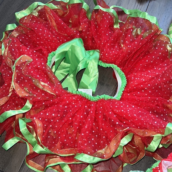 Christmas tutu w/matching legwarmers, ruffle diaper cover, headband and onesie - Picture 2 of 12